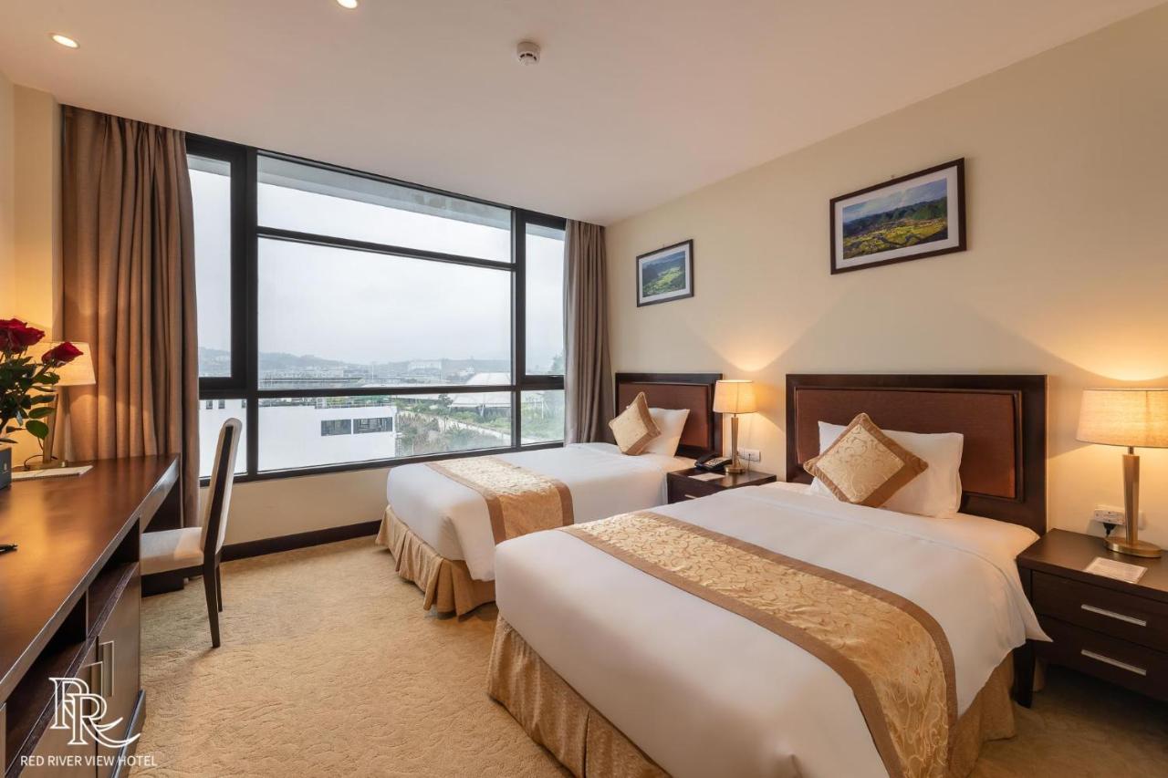 Red River View 3*