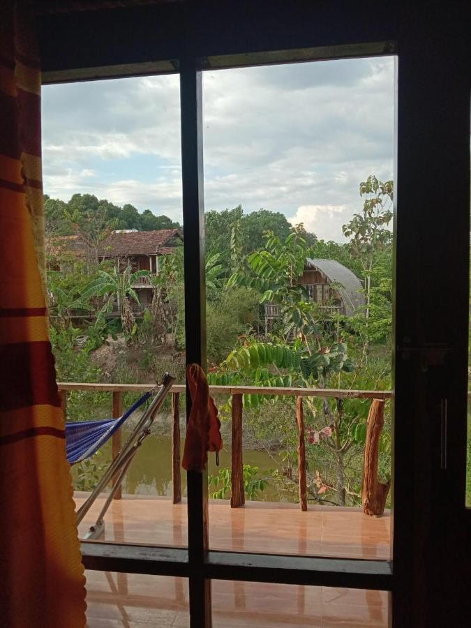 Rice Straw Lodge- Resort *