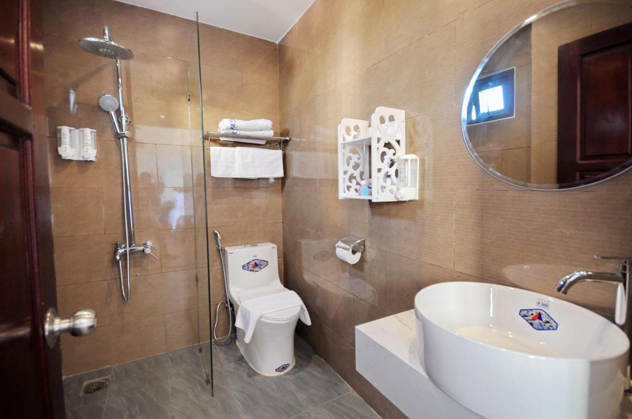 Golden Lotus - Sen Vang Hotel 3*