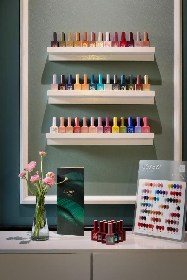 Aira Boutique & Hotel Hanoi