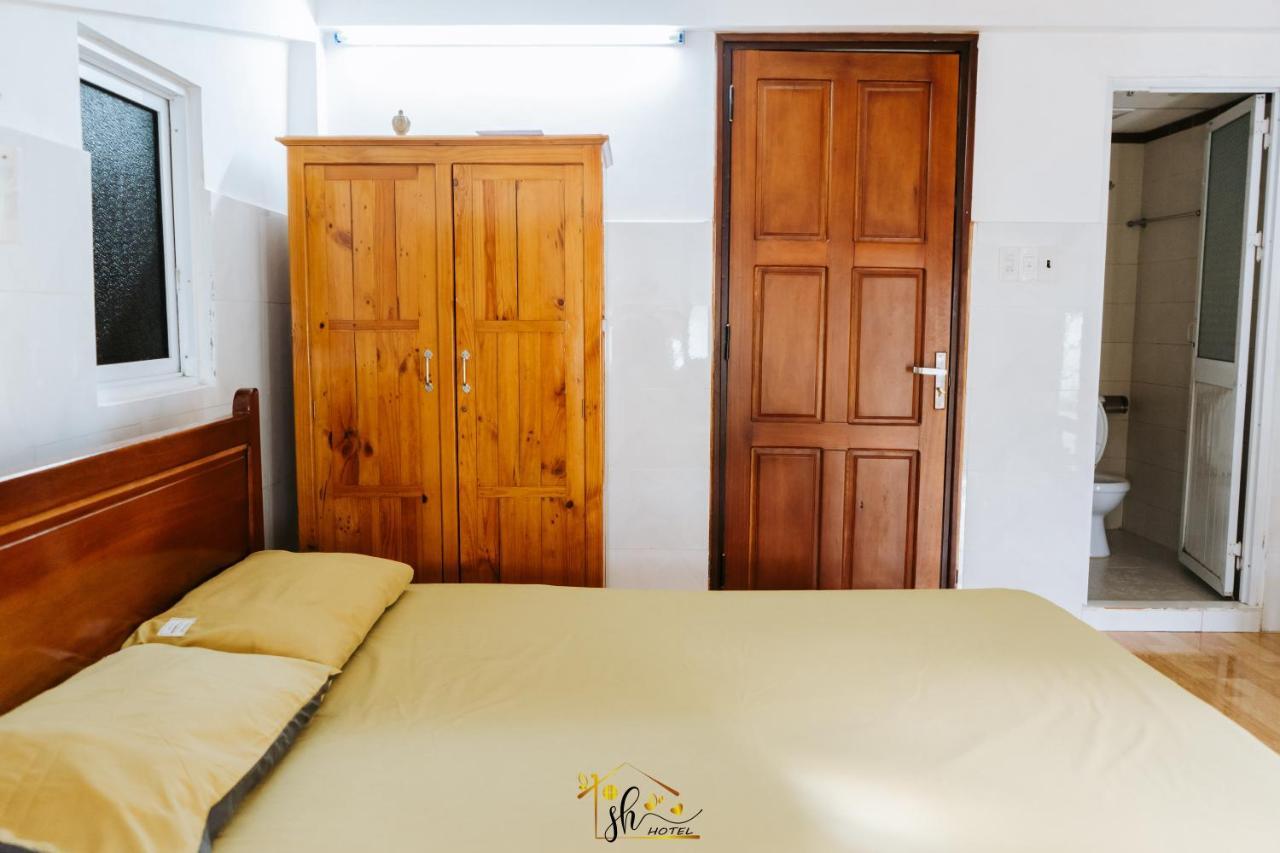 Sh Hotel
