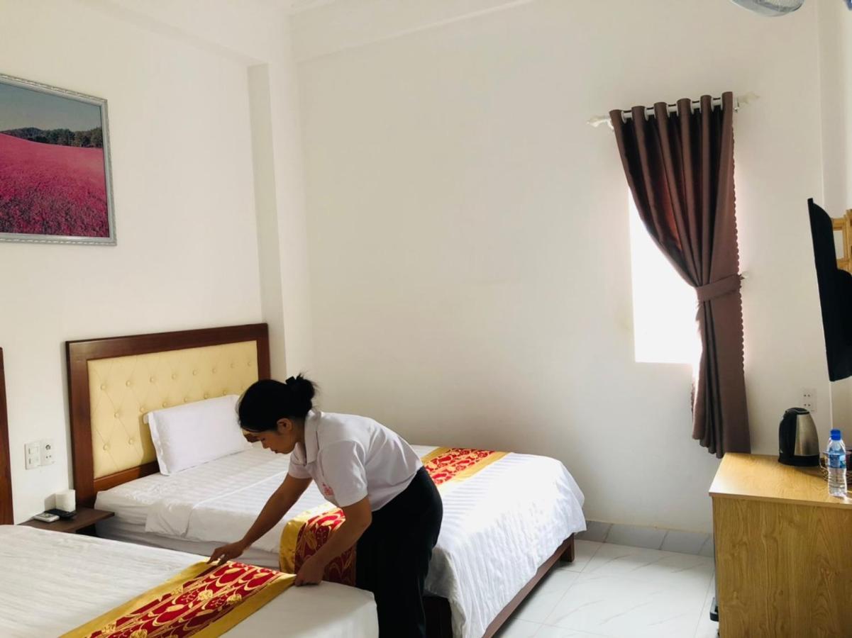 Khách sạn Hoàng Nhi