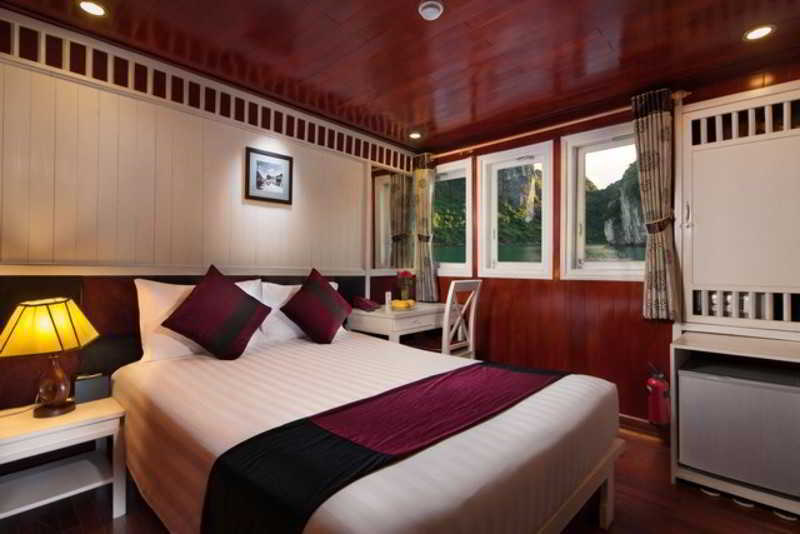 Du Thuyền Paloma Cruise 4*