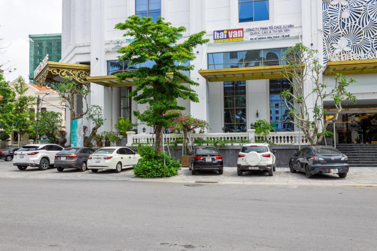 White Lotus 4* Huế