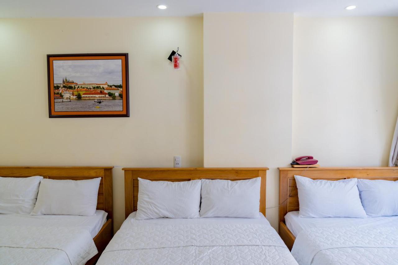 Khách sạn Praha 3*