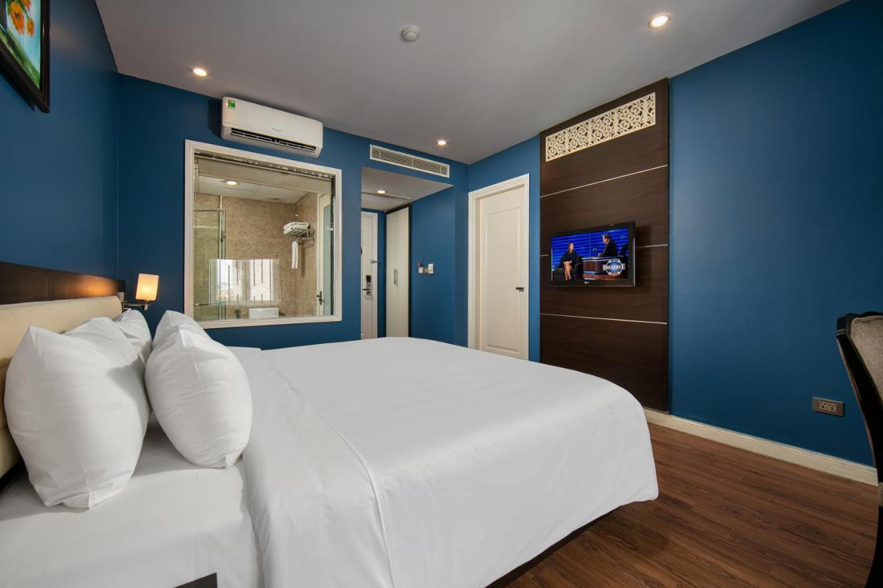 20 & Hotel 3*