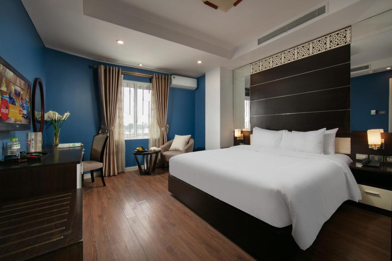 20 & Hotel
