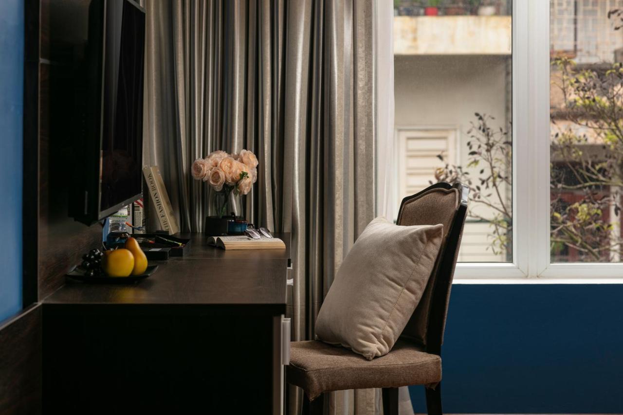 20 & 3* Hanoi