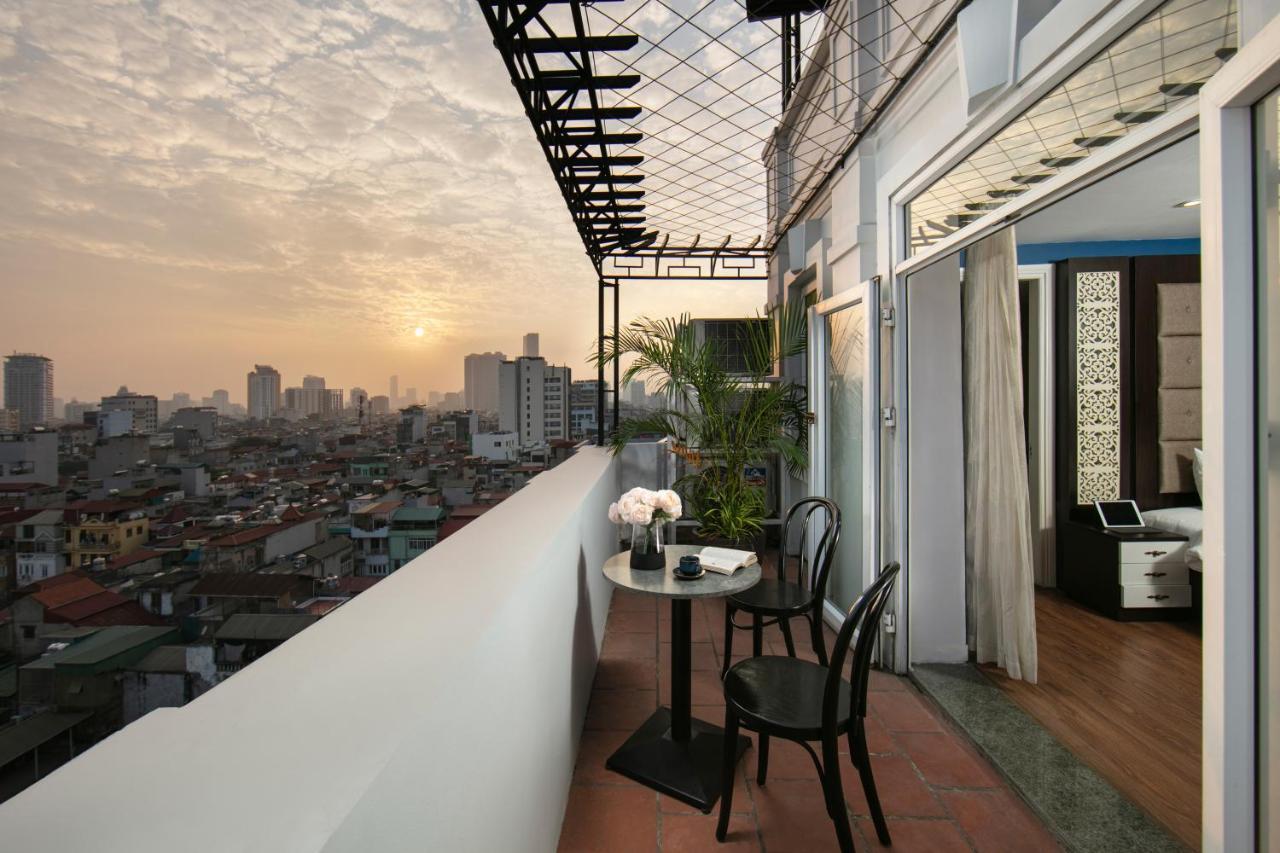 20 & Hanoi