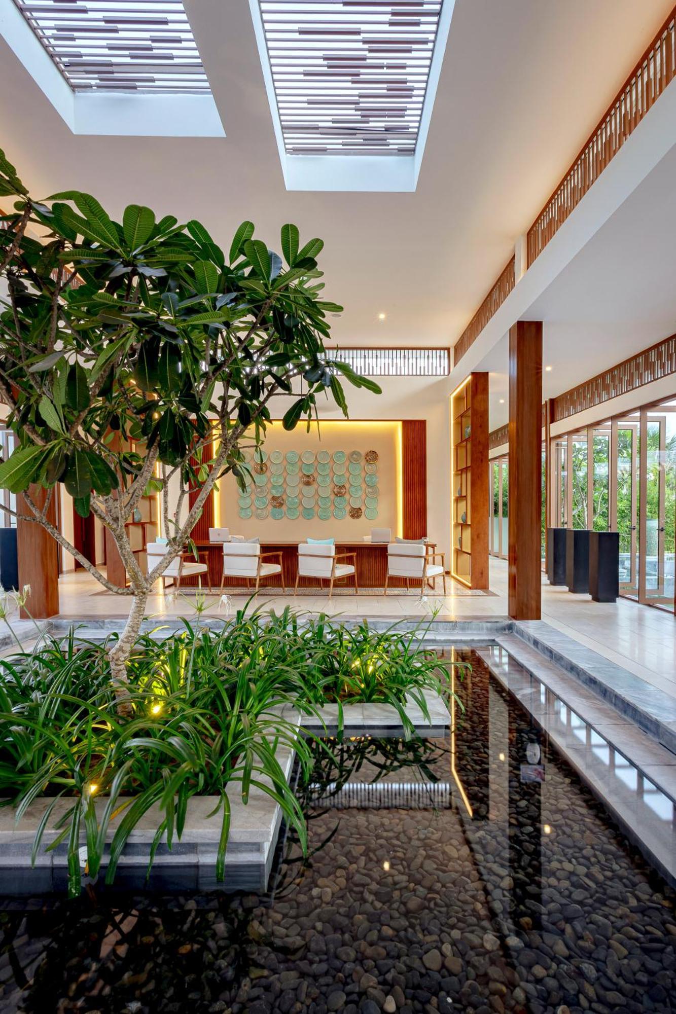 Maia Resort