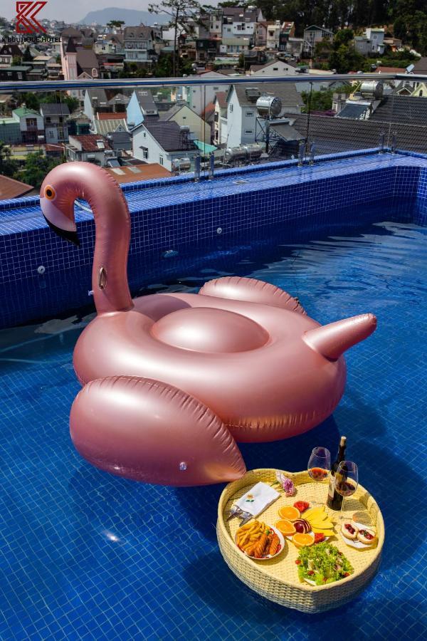 Ttr Skypool View Hotel