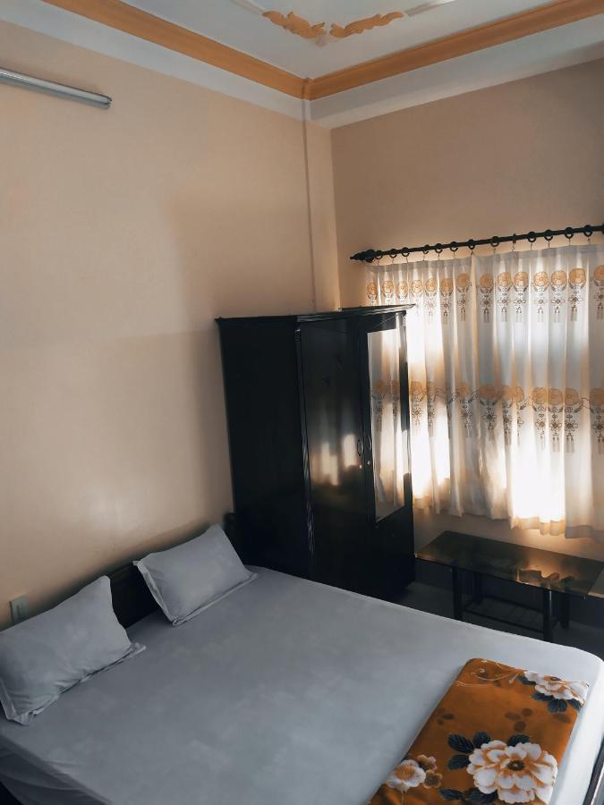 Nha Nghi Minh Quan Guest house *