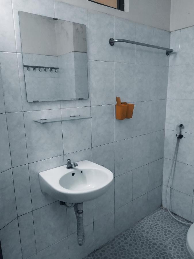 Guest house Nha Nghi Minh Quan *