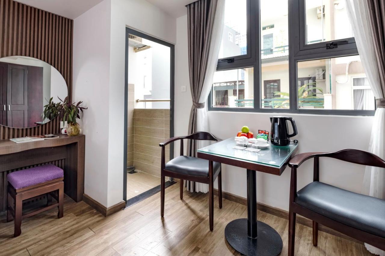 Azura Gold & Hotel