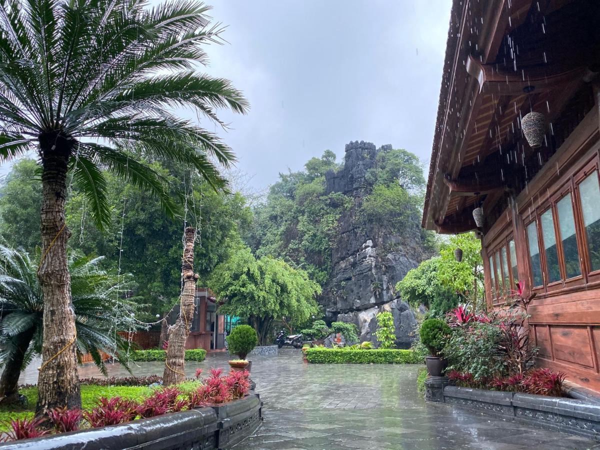 Resort Tam Coc La Montagne & 4*