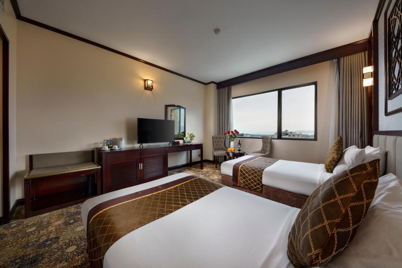 Mithrin Halong Hotel 4*