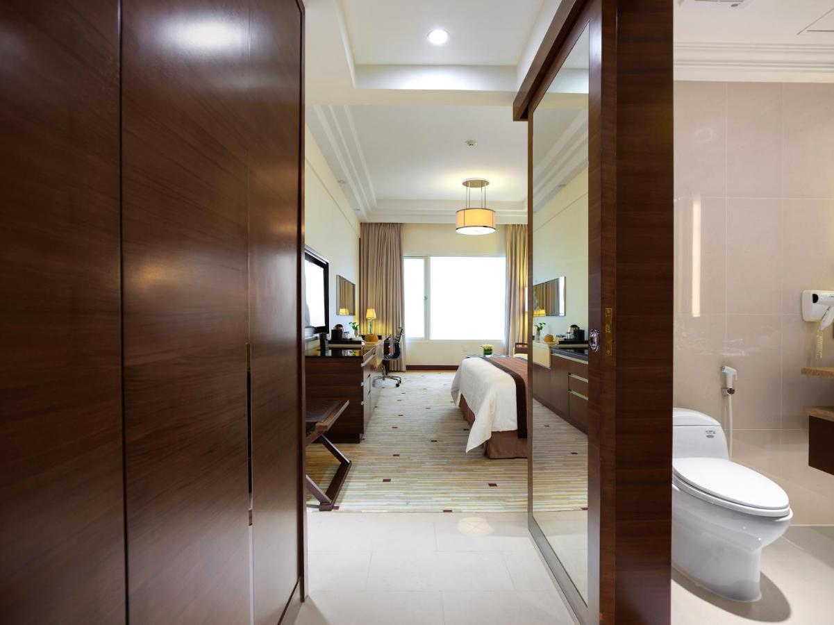 Hotel Royal Halong
