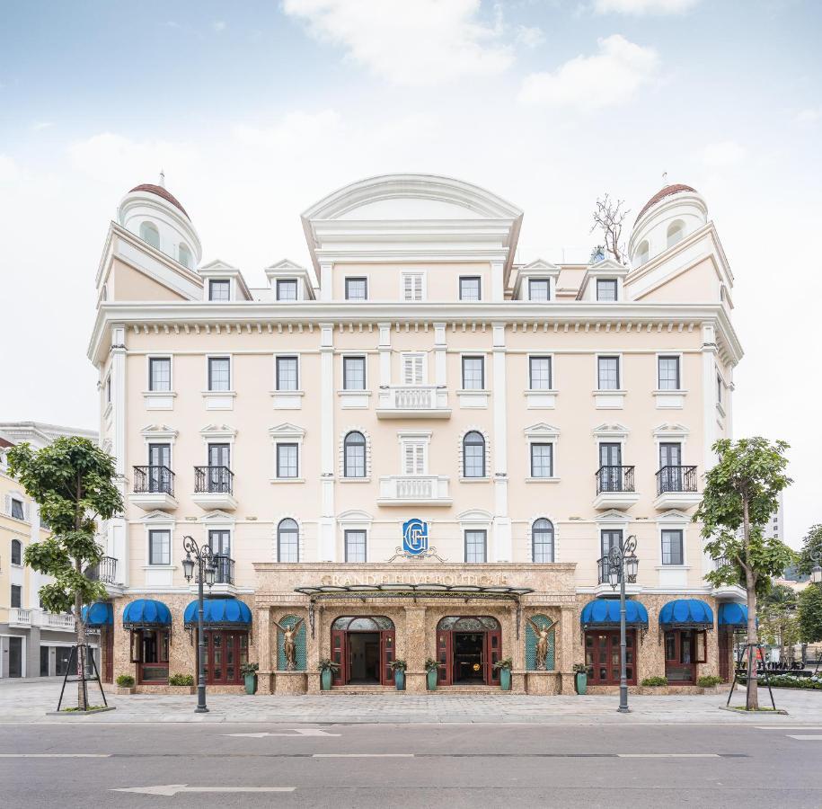 Grand Fleuve Boutique Hạ Long