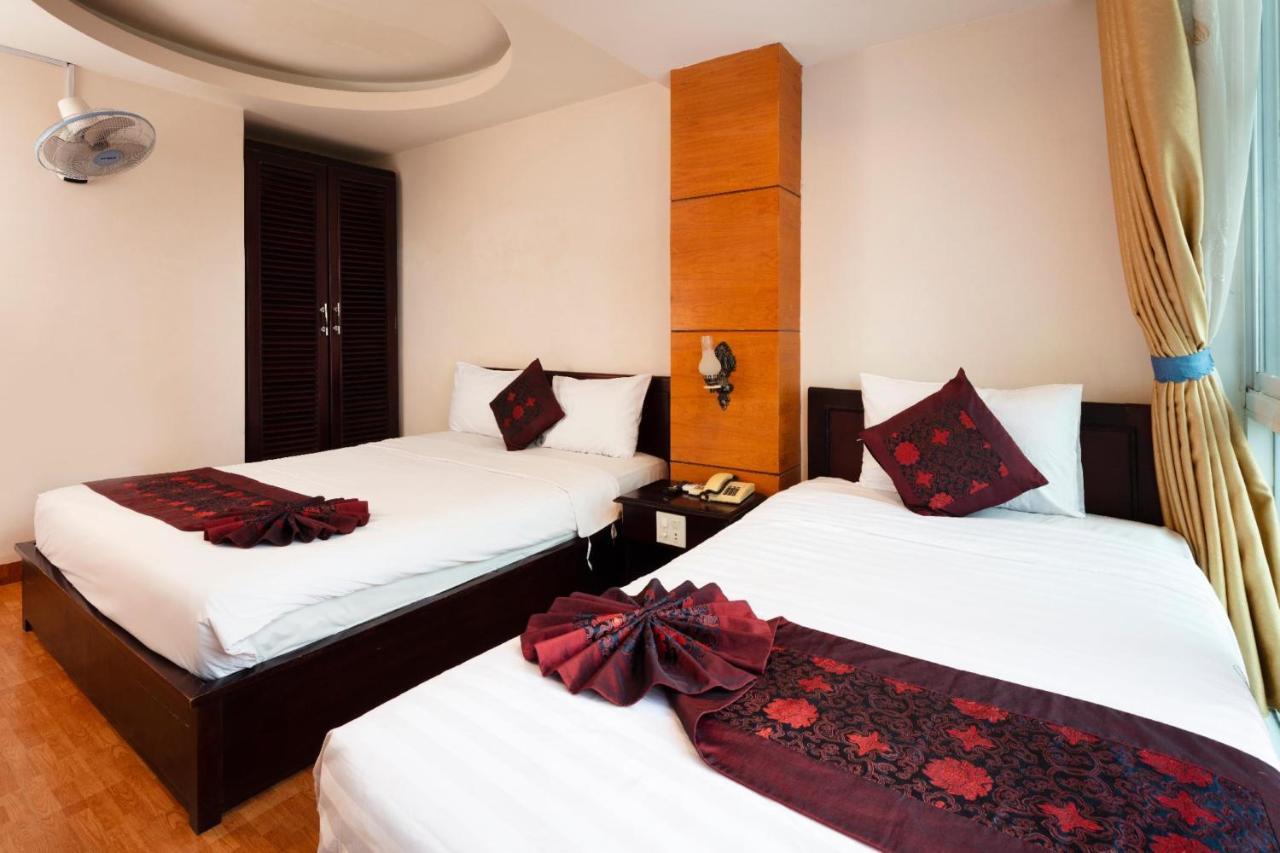 Carina Hotel