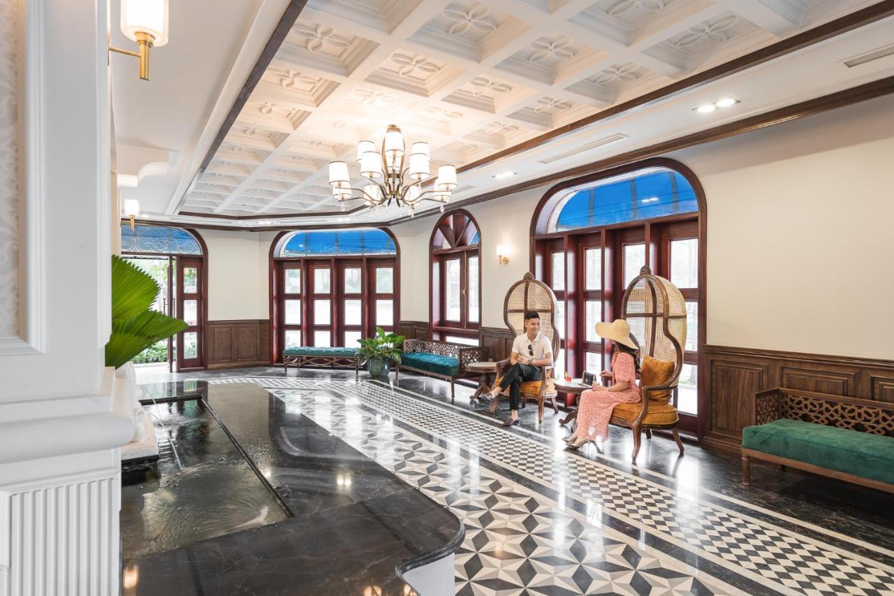 Grand Fleuve Boutique Hotel Hạ Long