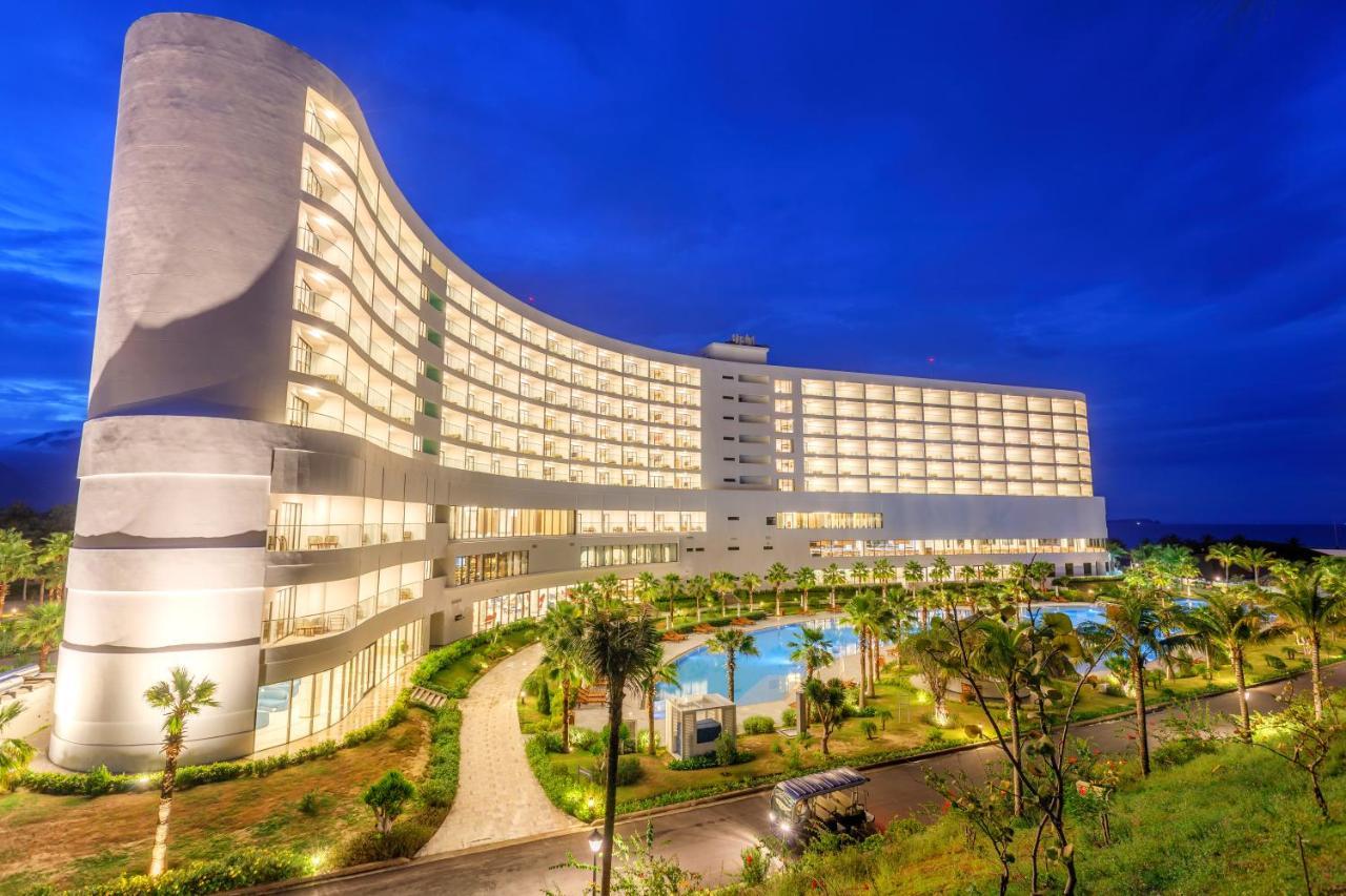 Selectum Noa 5* Cam Ranh
