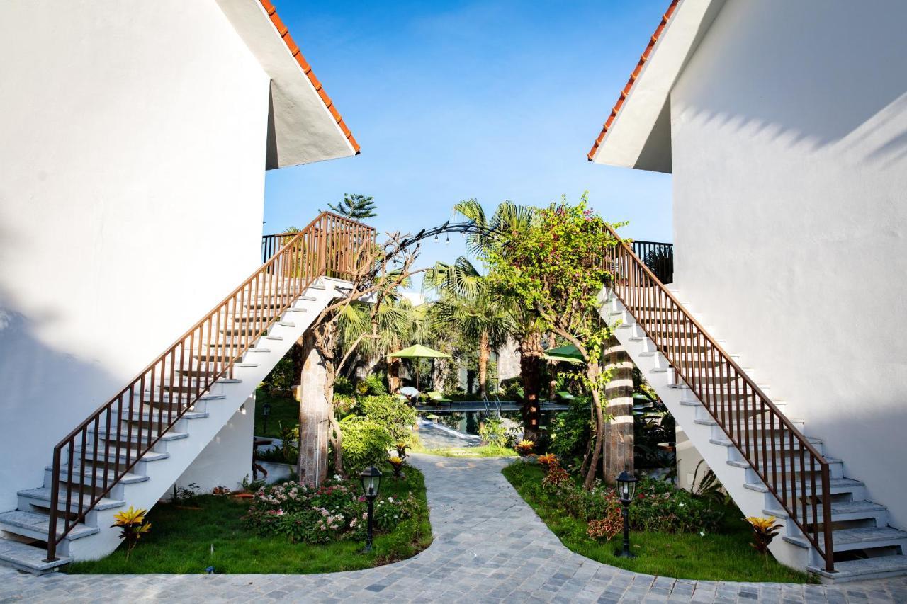 Hotel Bai Dinh Riverside & 4*