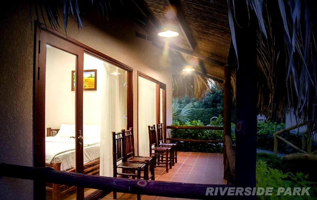 Resort Riverside Park Eco 3*