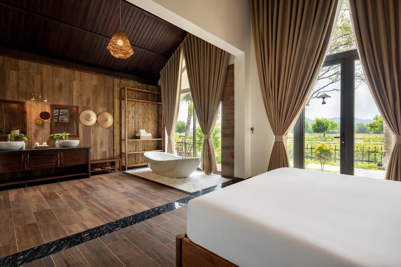 Bai Dinh Riverside & Hotel Ninh Binh