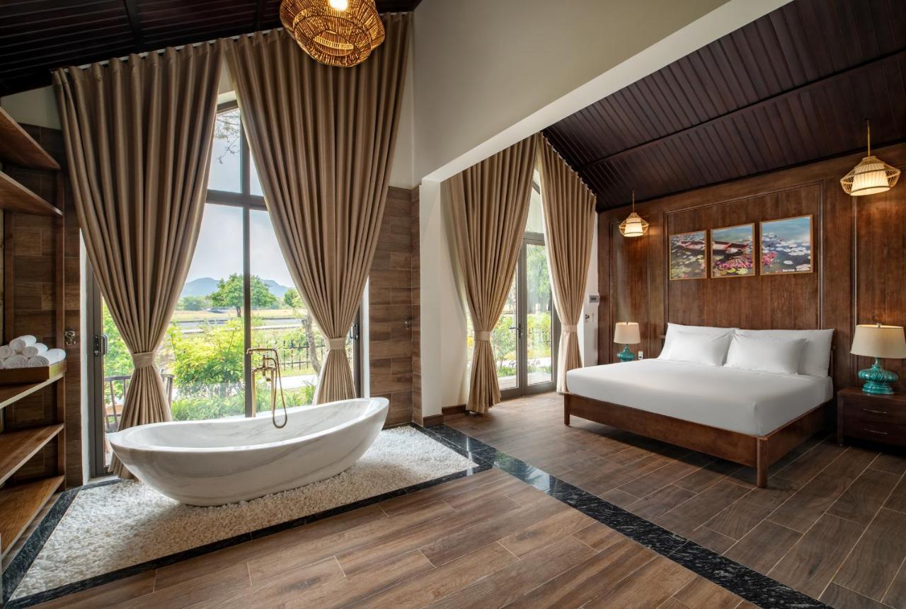 Bai Dinh Riverside &