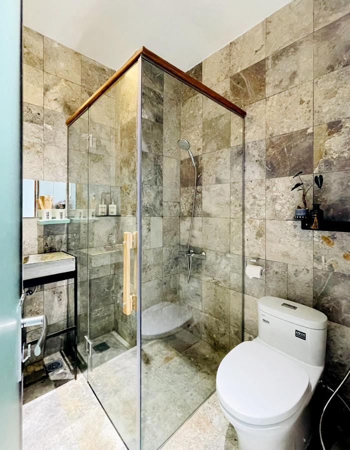 Con Dao House Hotel *