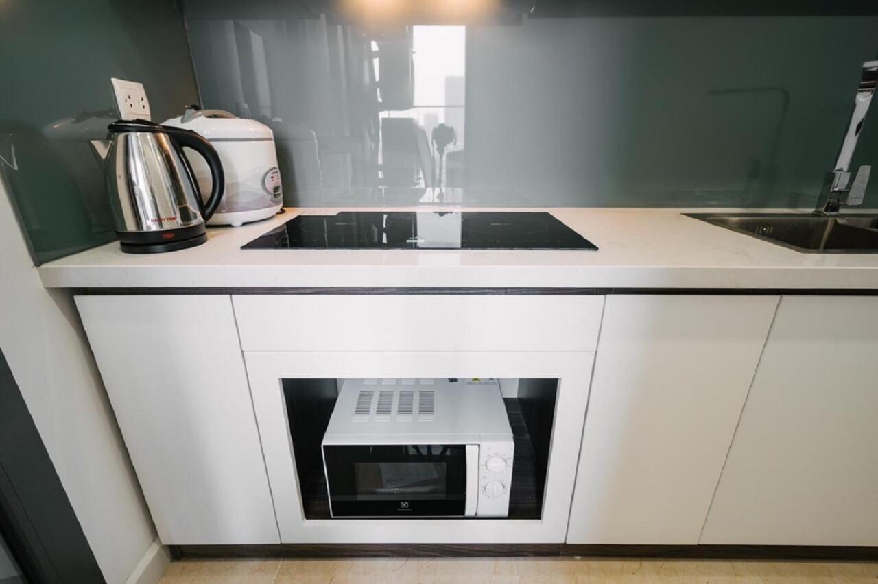 Apartment D'capitale Luxury By The Zenith