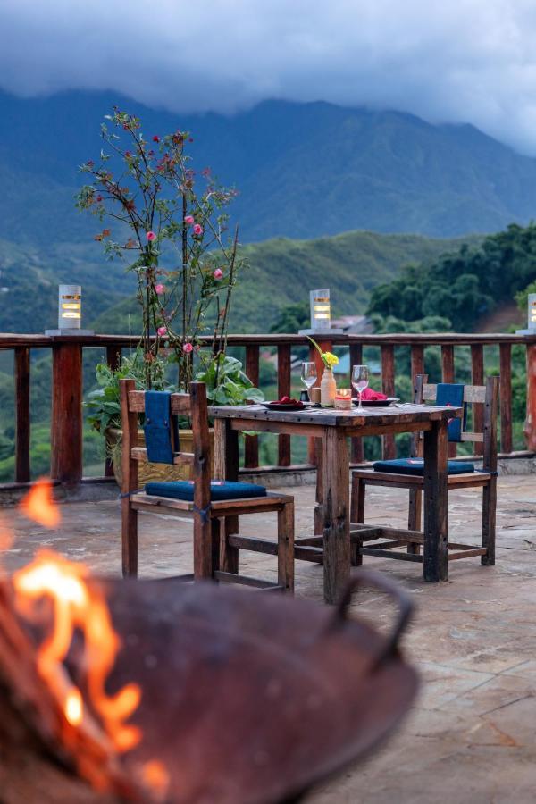 Lodge Laxsik