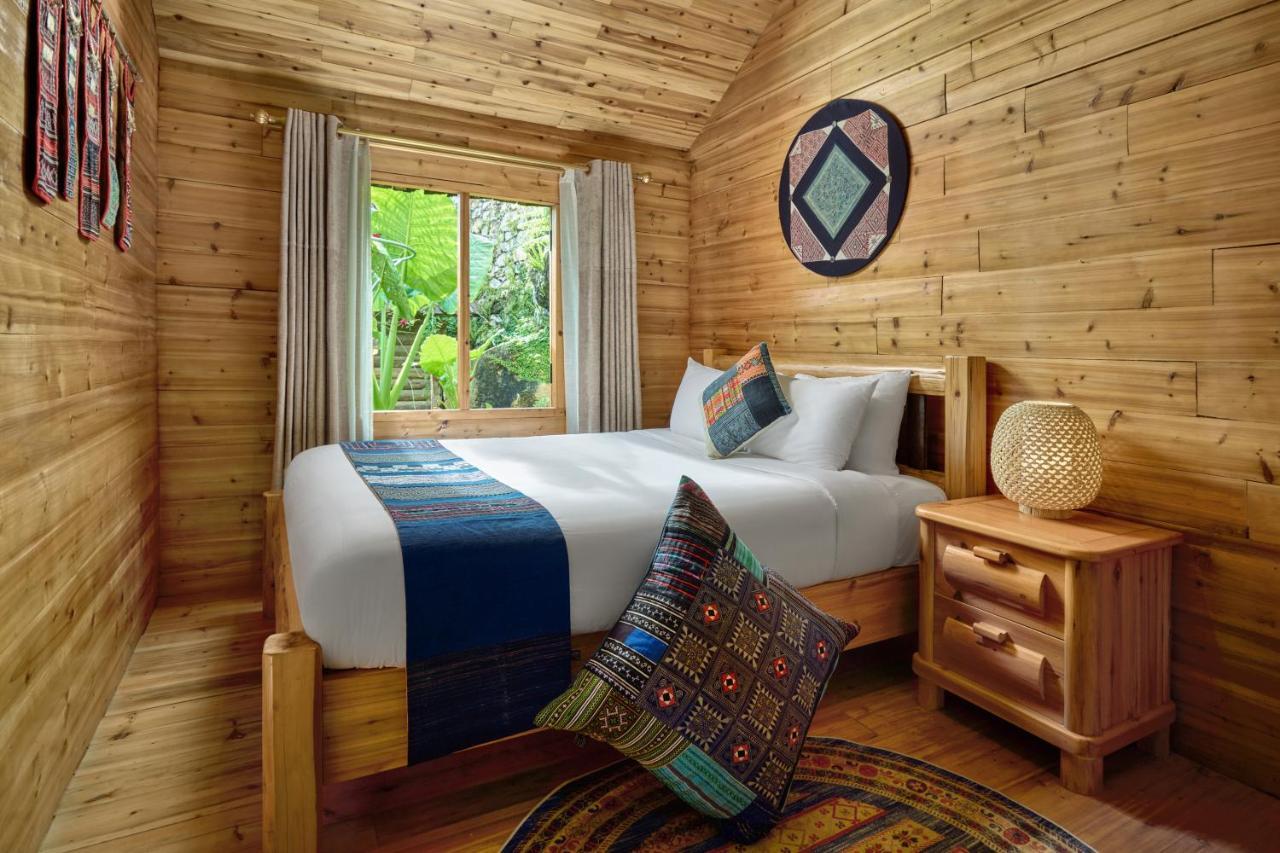 Lodge Laxsik *