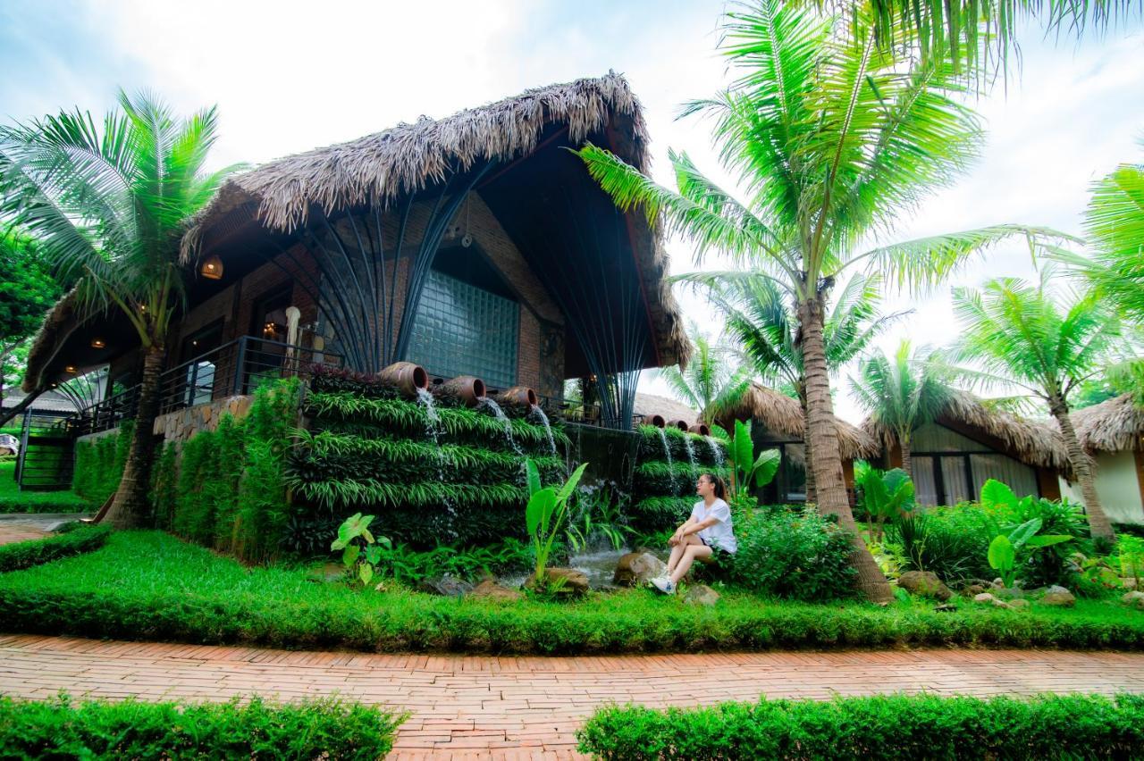 Tropical 2