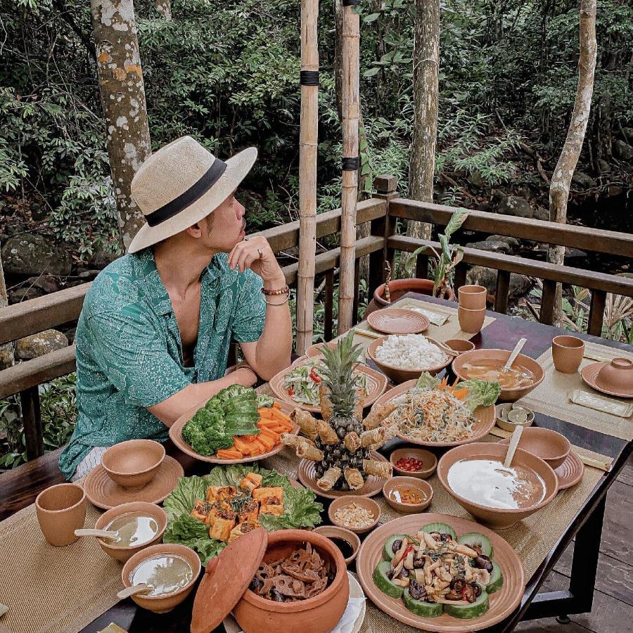 Lang Nuong Yen Tu Hotel *