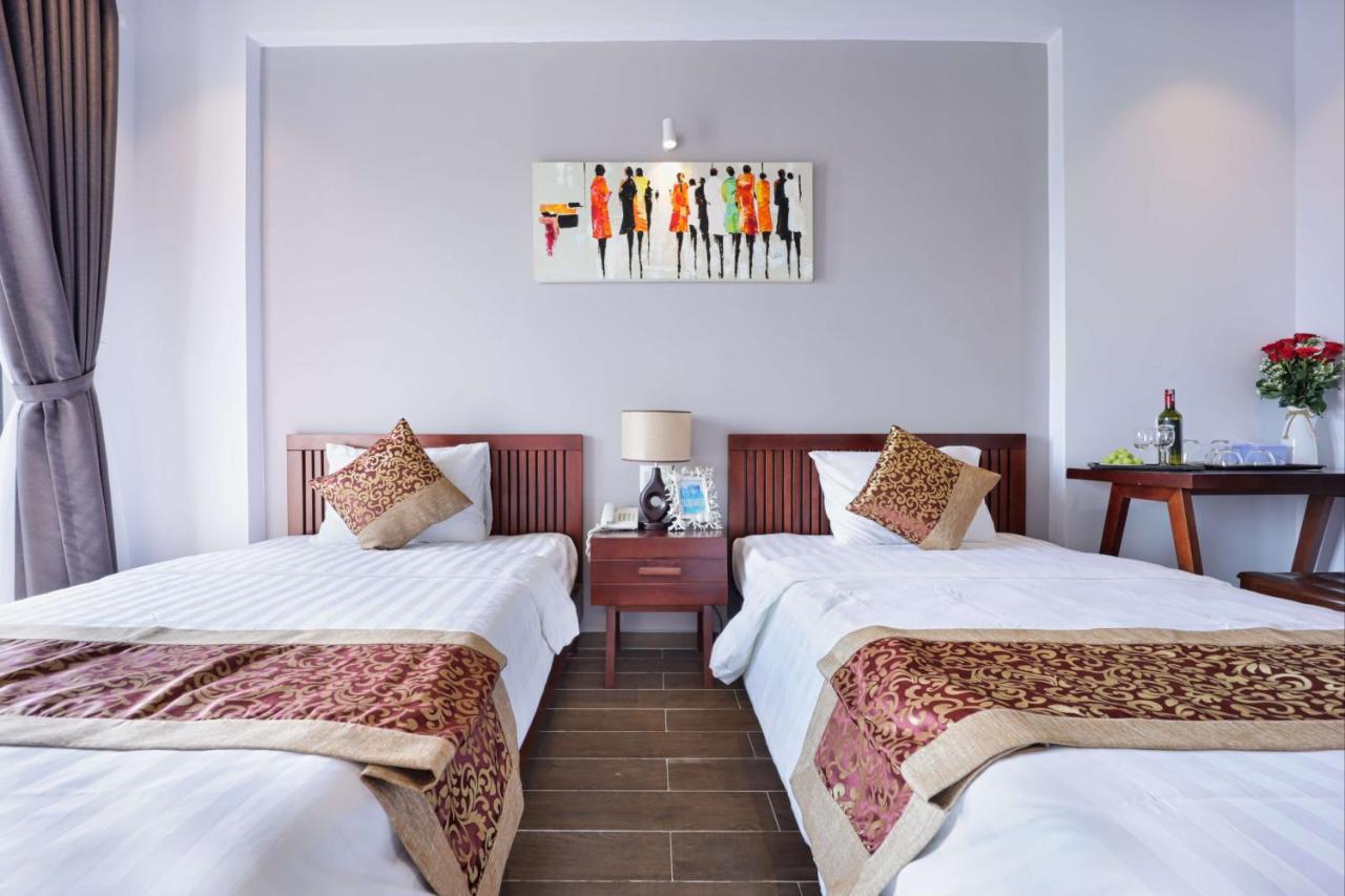 Hotel The Shine & 3*