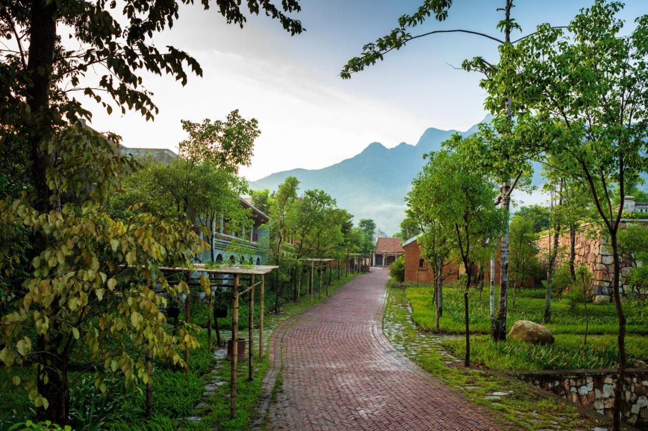 Lang Nuong Yen Tu Uong Bi