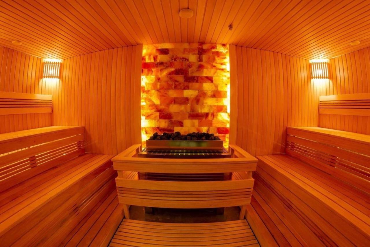 Camellia Luxury Hotel 5*