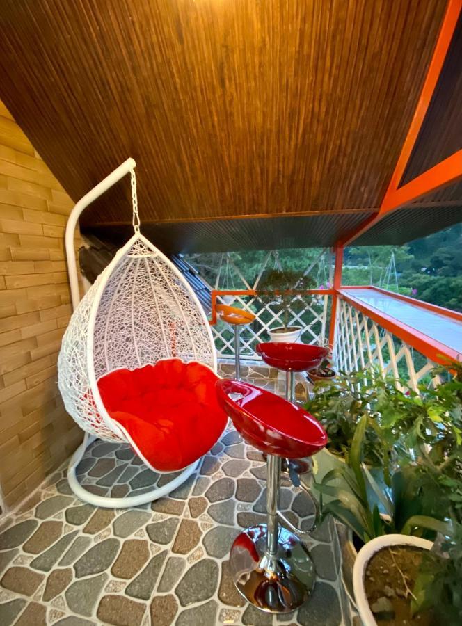 Vuong Bao Bed & Breakfast