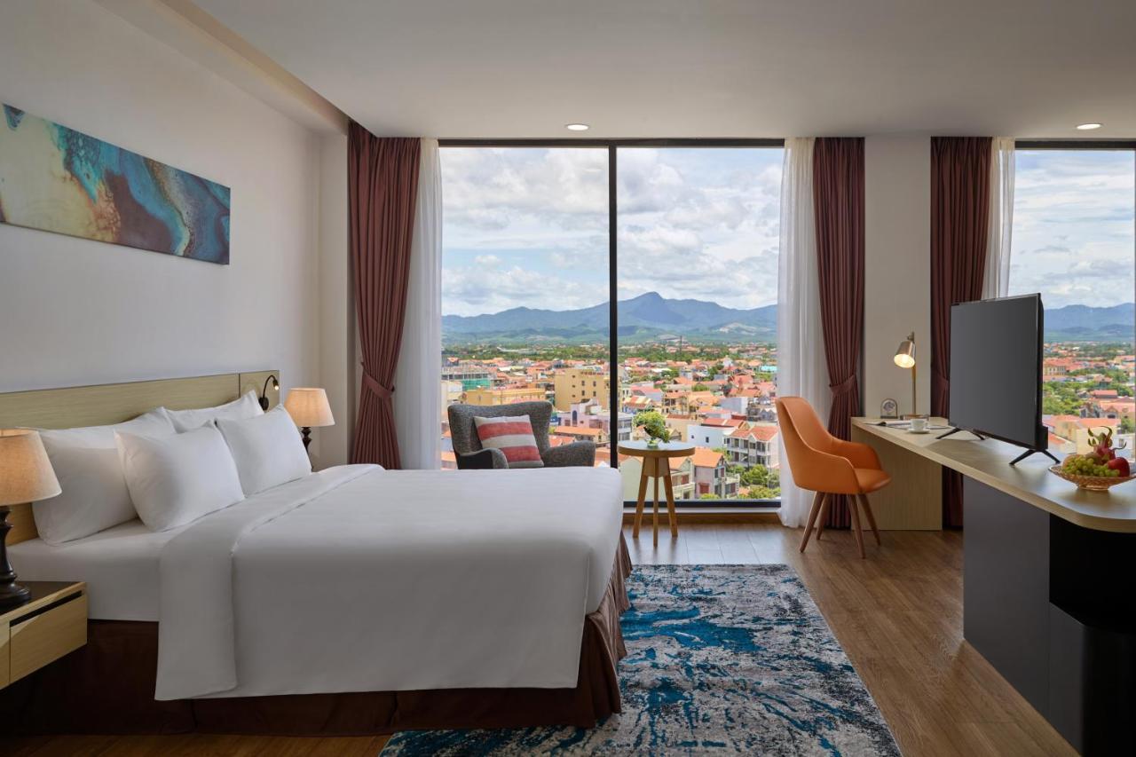 Hotel Khach San Sam Quang Binh