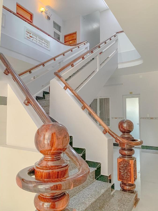 Hotel Khach San Long Dao Phu Quy *