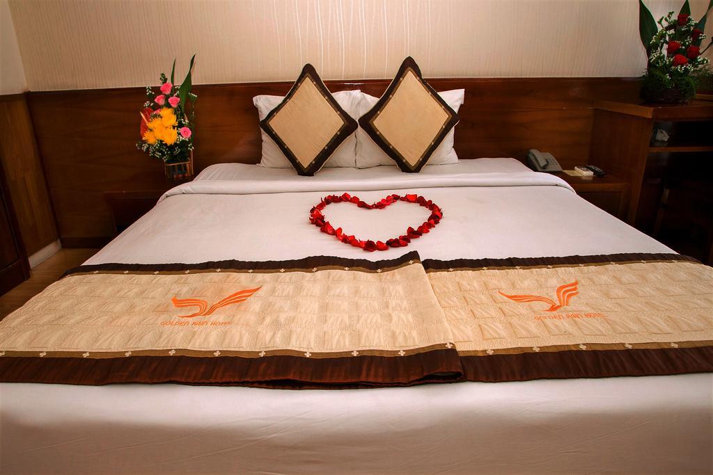 Hotel Golden Rain - Hoang Vu 3*