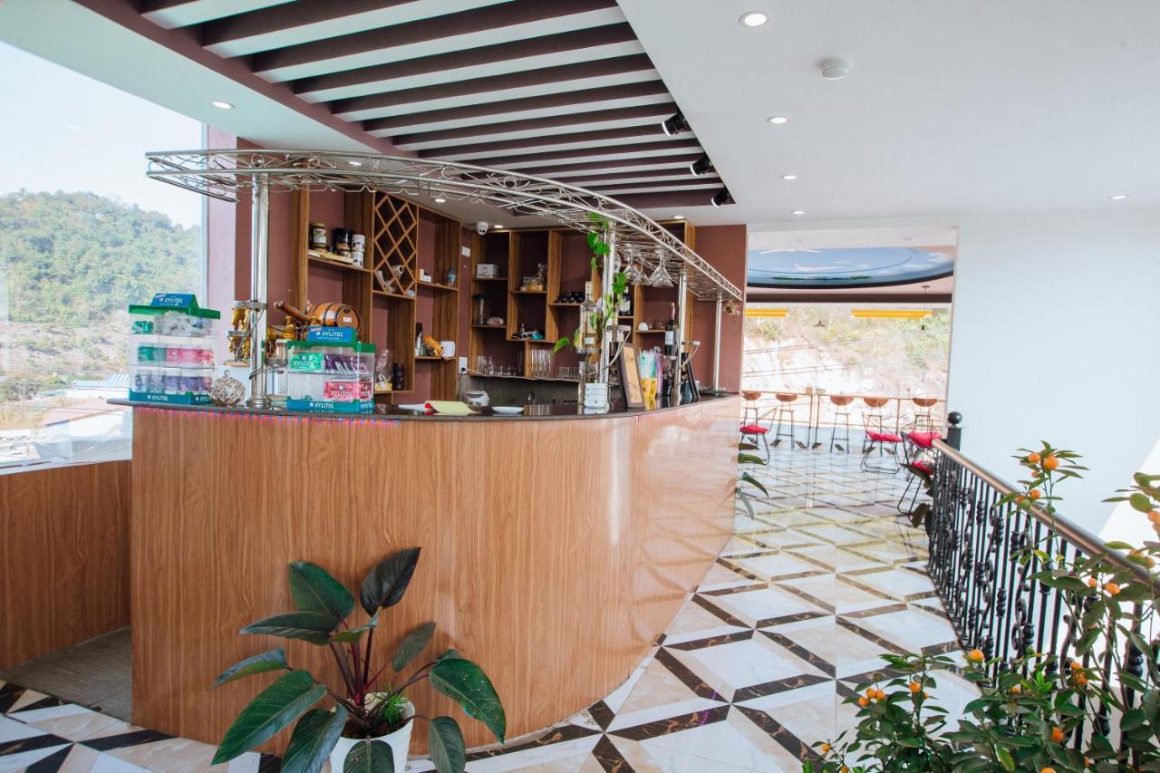 Khach San Nhiet Doi Hotel Moc Chau
