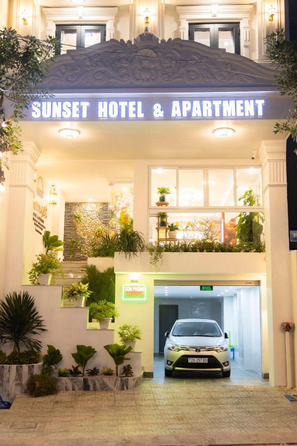 Sunset & 3*