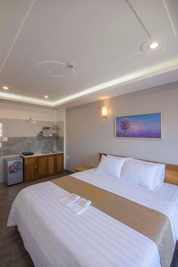Sunset & Hotel Vung Tau