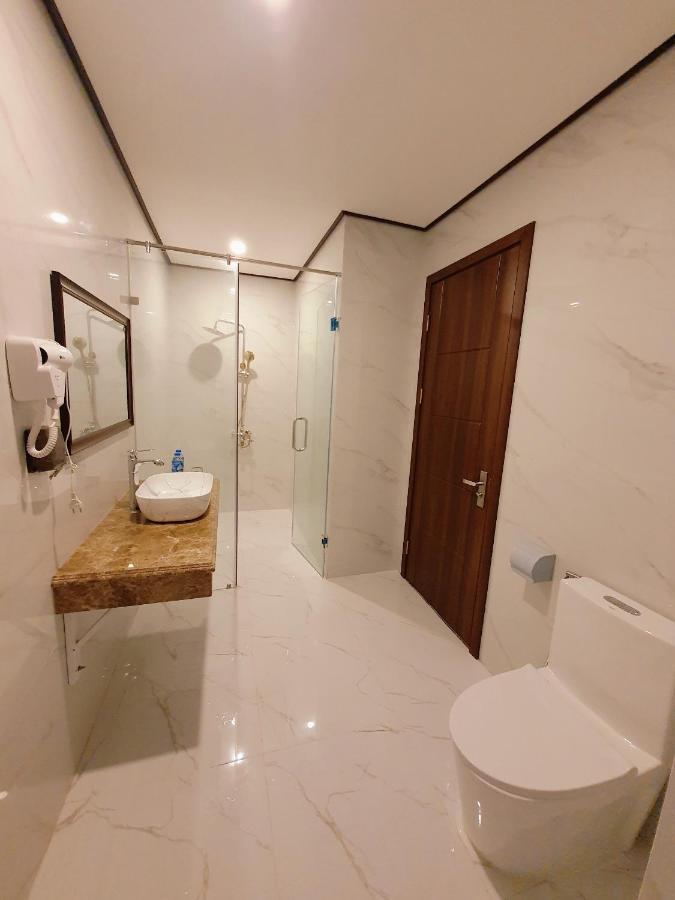 Kingdom Hotel