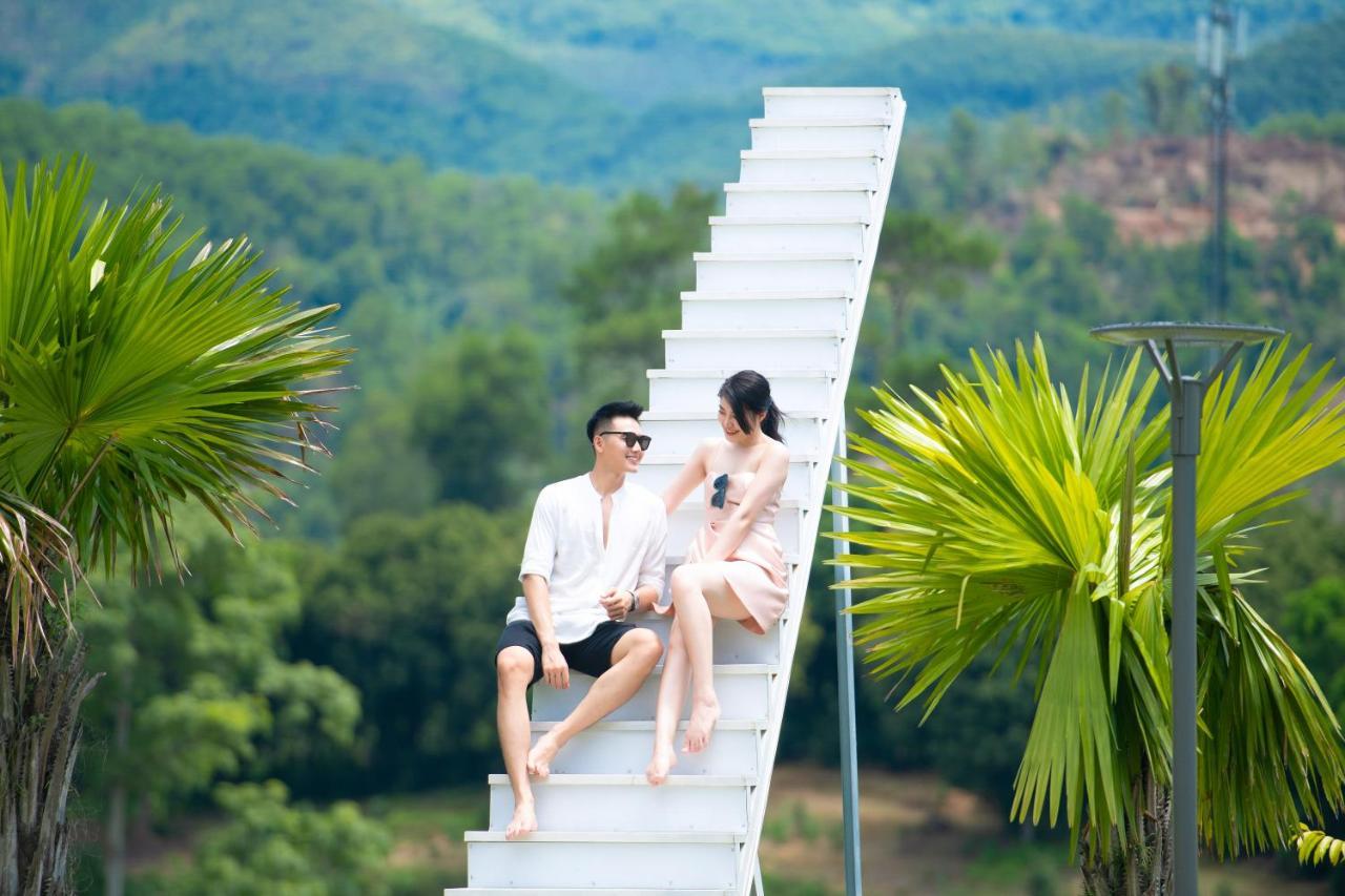 Ivory And Khu nghỉ mát Hoa Binh