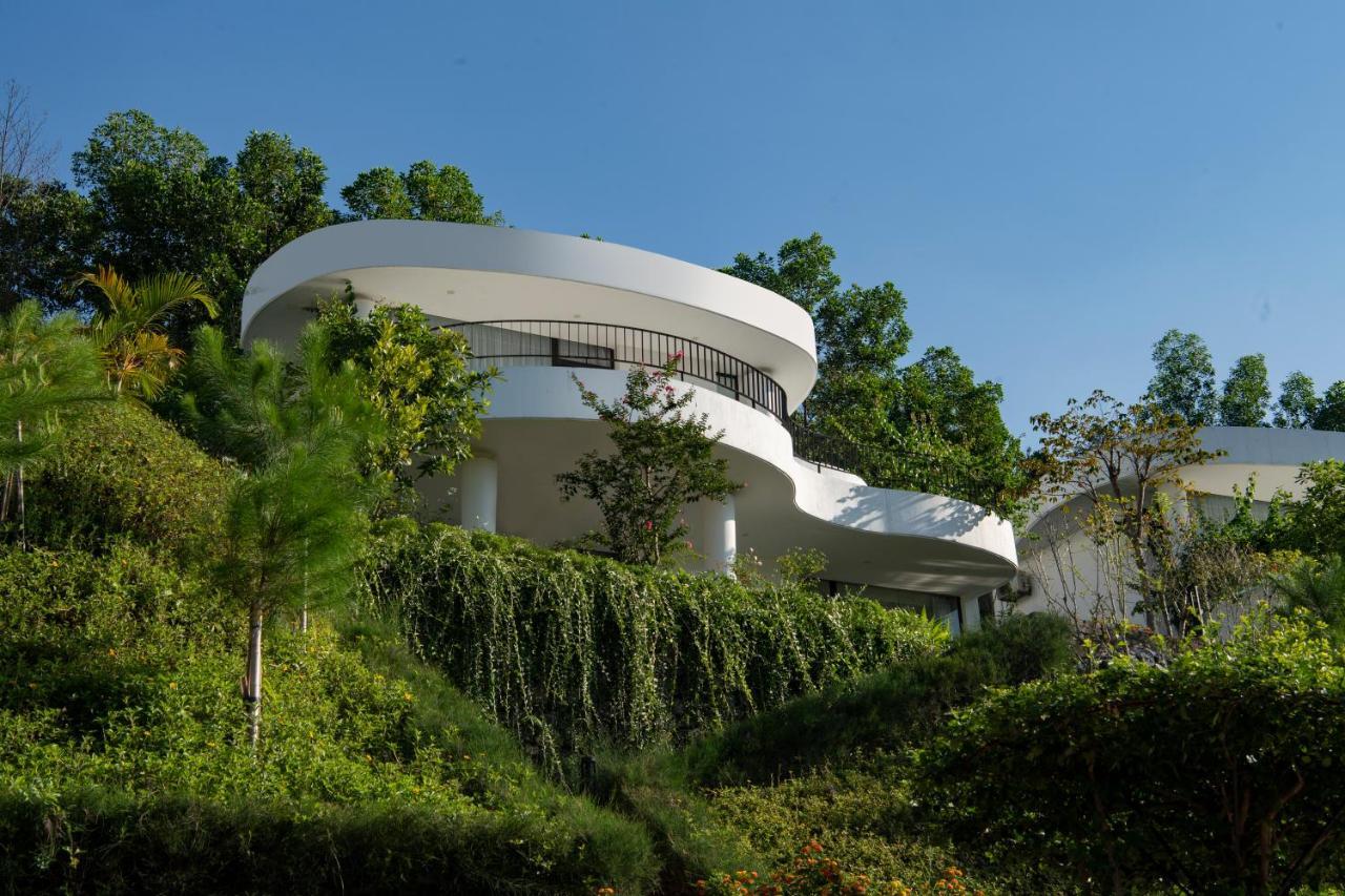 Ivory And Khu nghỉ mát Hoa Binh