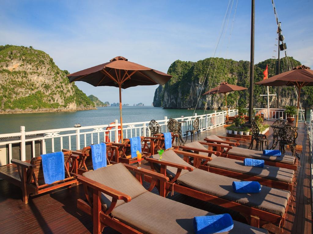 Garden Bay Premium Cruise Ha Long