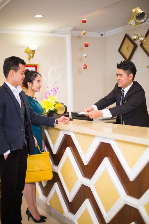 Chalcedony Grand Hotel
